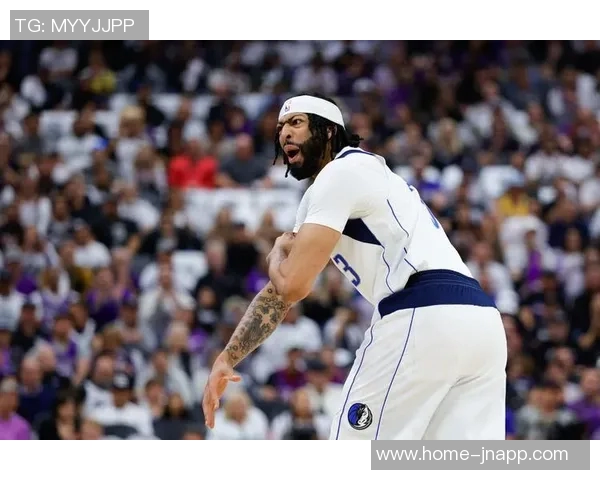 高低对比新赛季数据解析：弗拉格与浓眉的精彩表现一览