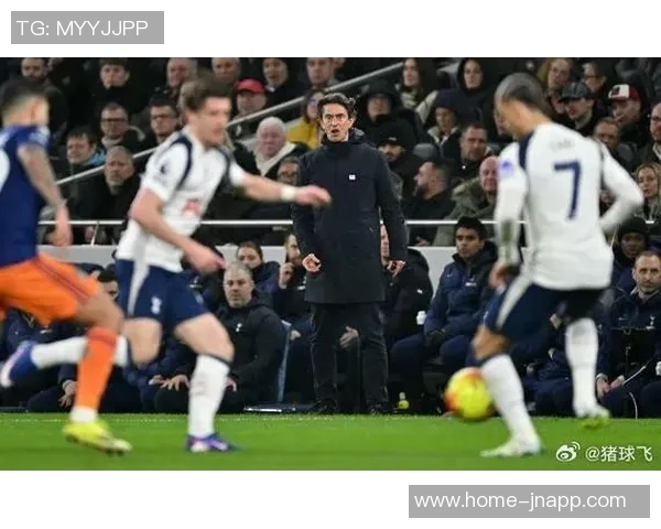 弗兰克下课真相揭秘：队长罗梅罗带头迟到引发不满与失望